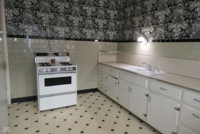 154 S Spencer Avenue, Indianapolis, IN 46219