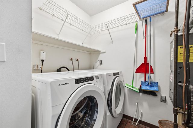 4127 Lexington Drive NE B, Cedar Rapids, IA 52402