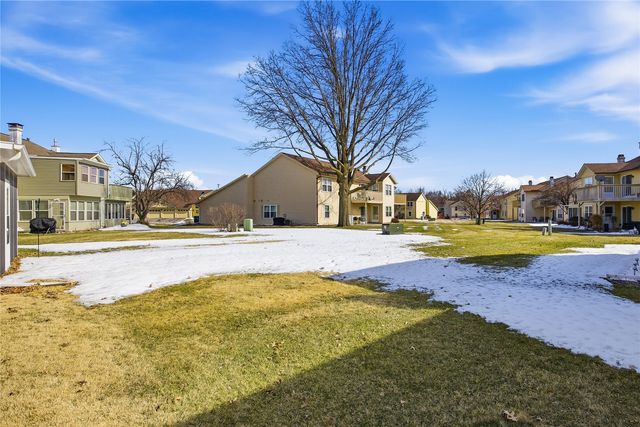 4127 Lexington Drive NE B, Cedar Rapids, IA 52402