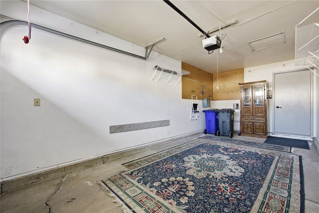 4127 Lexington Drive NE B, Cedar Rapids, IA 52402