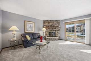 4127 Lexington Drive NE B, Cedar Rapids, IA 52402