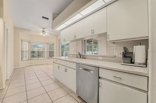8511 SIAMANG COURT, New Port Richey, FL 34653