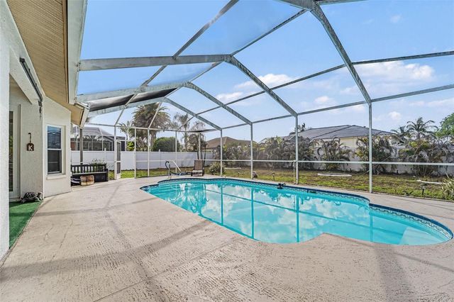 8511 SIAMANG COURT, New Port Richey, FL 34653