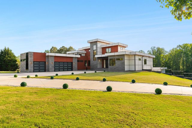 2454 Runion Road, Inman, SC 29349