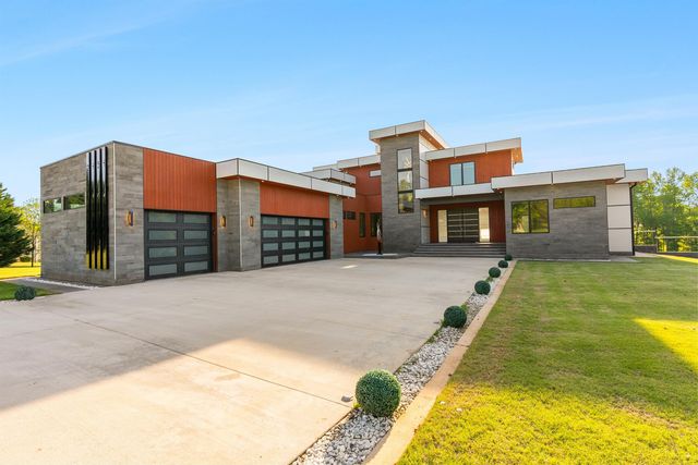 2454 Runion Road, Inman, SC 29349