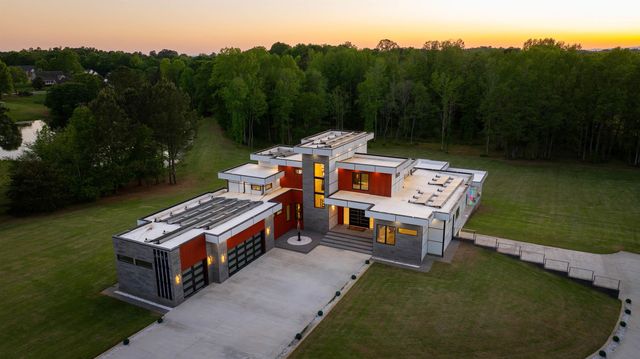 2454 Runion Road, Inman, SC 29349