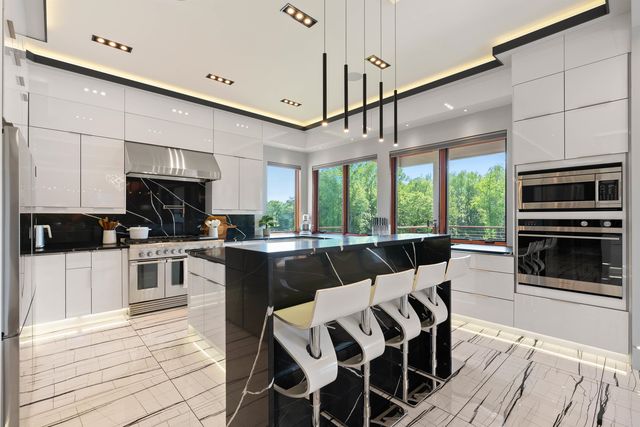 2454 Runion Road, Inman, SC 29349
