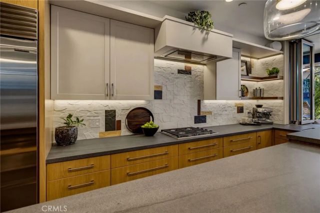 1016 5th, Hermosa Beach, CA 90254