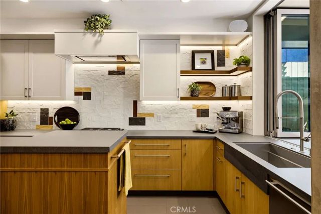 1016 5th, Hermosa Beach, CA 90254