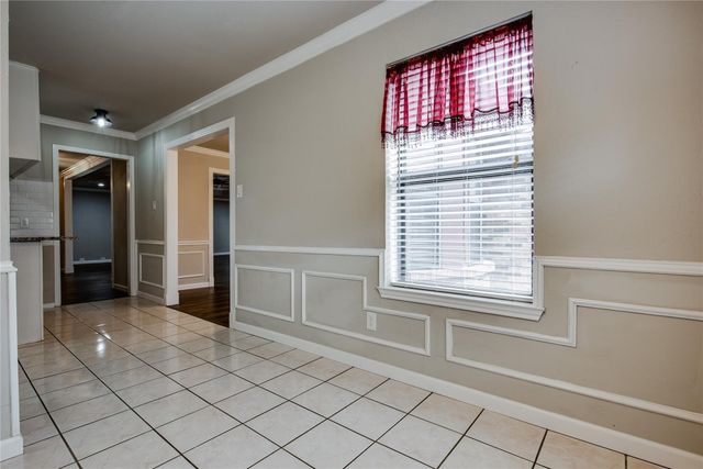 8966 Hialeah Circle S, North Richland Hills, TX 76182