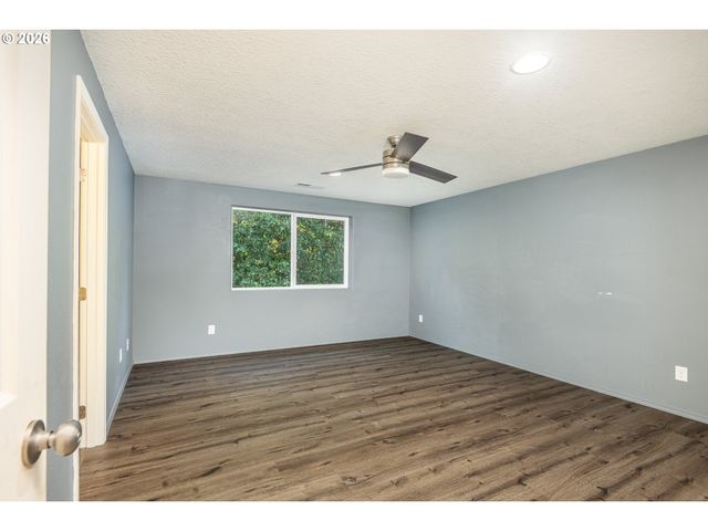 87741 RENDEZVOUS Loop, Veneta, OR 97487