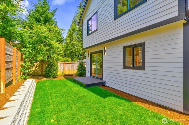 12644 NE 80th Street, Kirkland, WA 98033
