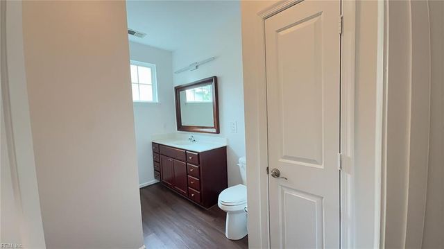 662 Lacy Oak DR, Chesapeake, VA 23320