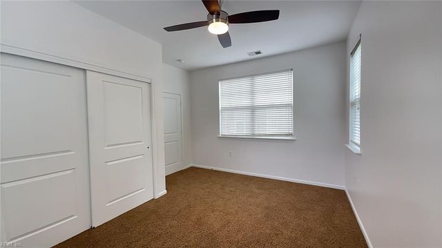 662 Lacy Oak DR, Chesapeake, VA 23320