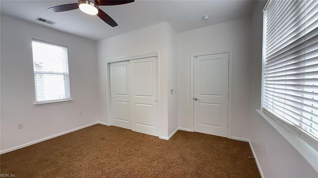 662 Lacy Oak DR, Chesapeake, VA 23320