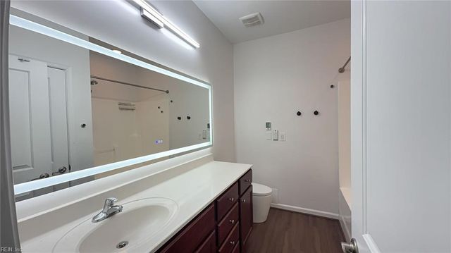 662 Lacy Oak DR, Chesapeake, VA 23320
