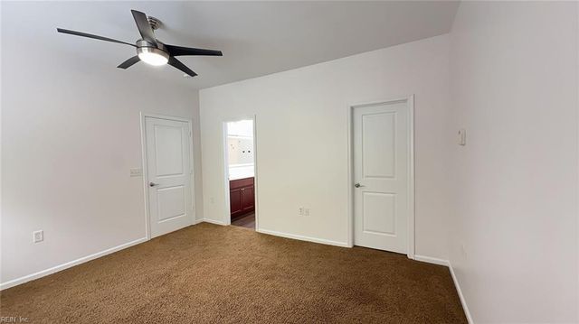 662 Lacy Oak DR, Chesapeake, VA 23320