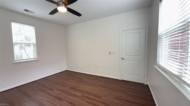 662 Lacy Oak DR, Chesapeake, VA 23320