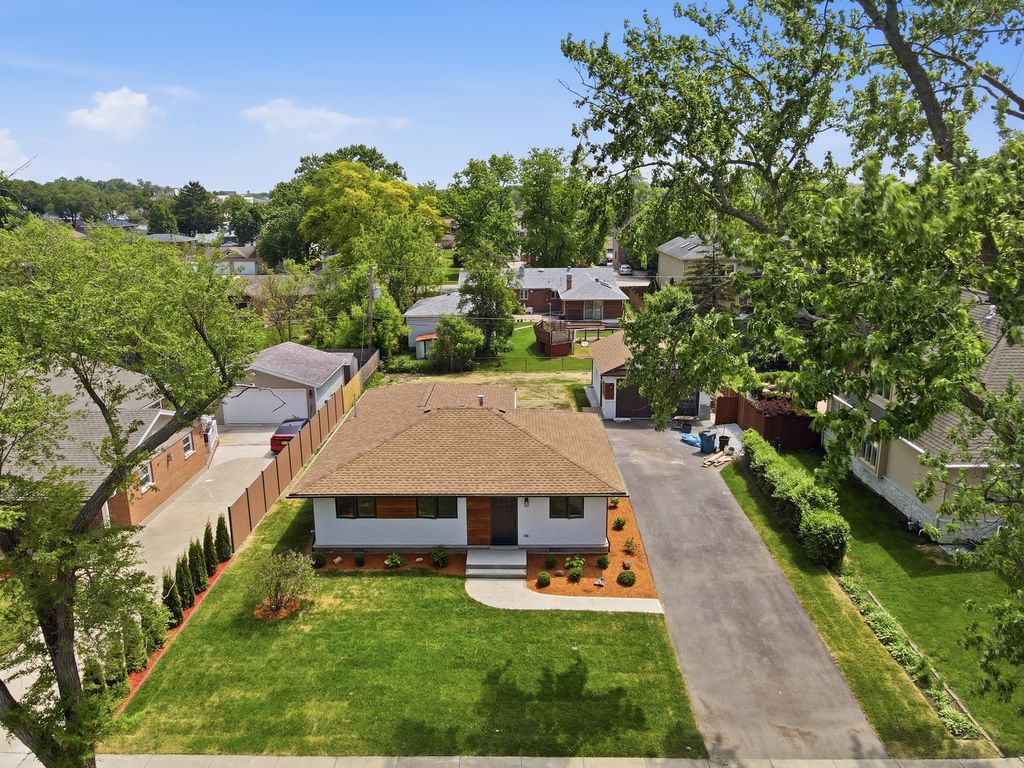 10409 S 82 Avenue, Palos Hills, IL 60465 — photo 3