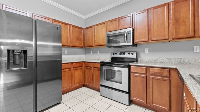 3218 Veterans Memorial 714, Tuscaloosa, AL 35404