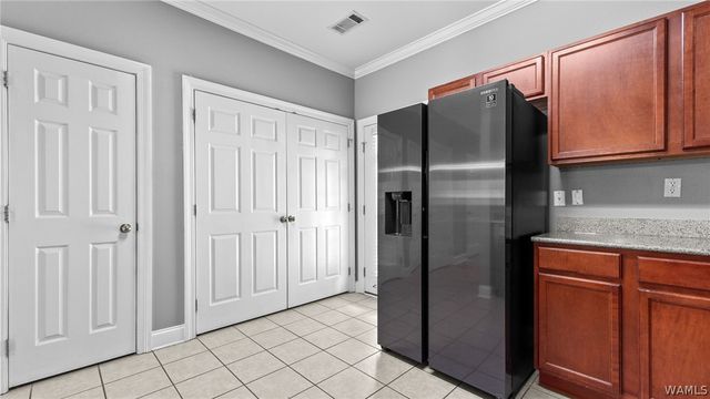 3218 Veterans Memorial 714, Tuscaloosa, AL 35404