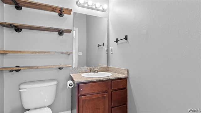 3218 Veterans Memorial 714, Tuscaloosa, AL 35404