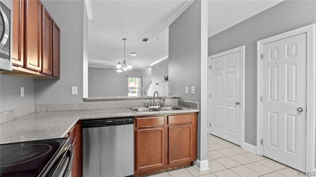 3218 Veterans Memorial 714, Tuscaloosa, AL 35404
