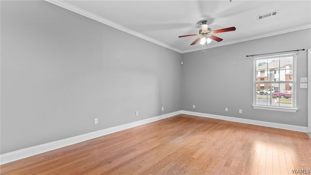 3218 Veterans Memorial 714, Tuscaloosa, AL 35404