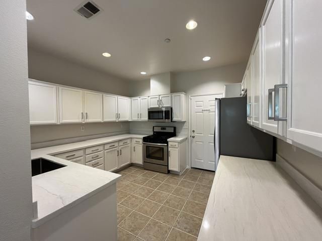 150 Positano Circle, Redwood City, CA 94065