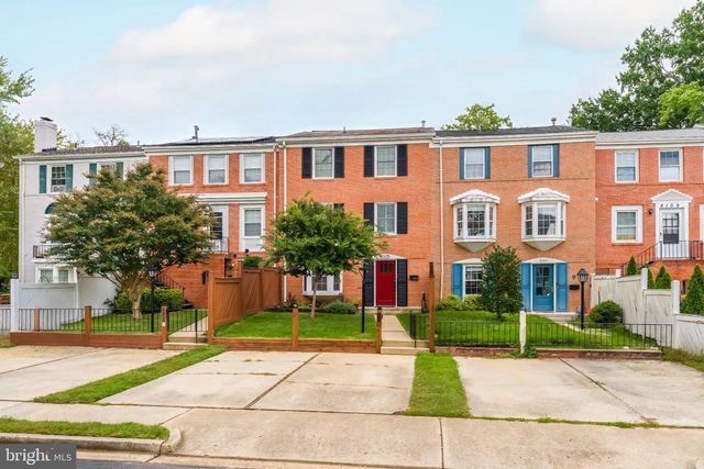 8105 OAKLAKE CT, Alexandria, VA 22309