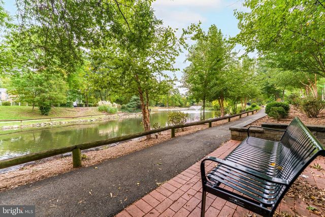 8105 OAKLAKE CT, Alexandria, VA 22309
