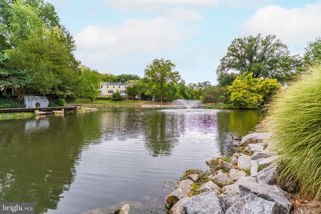 8105 OAKLAKE CT, Alexandria, VA 22309
