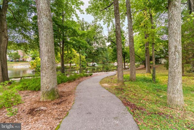 8105 OAKLAKE CT, Alexandria, VA 22309
