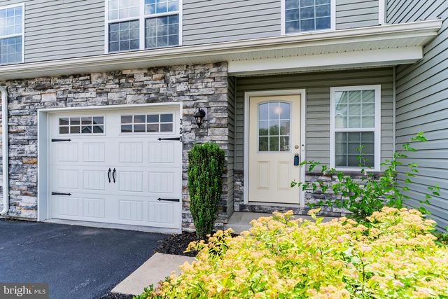329 BRIAR RIDGE CIR, Enola, PA 17025