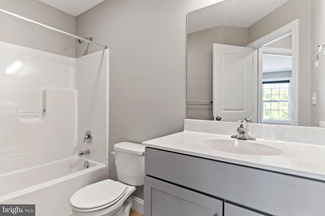 329 BRIAR RIDGE CIR, Enola, PA 17025