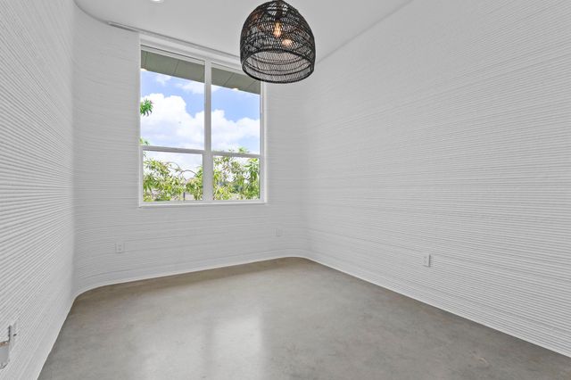 121 Rough Creek RD, Georgetown, TX 78628