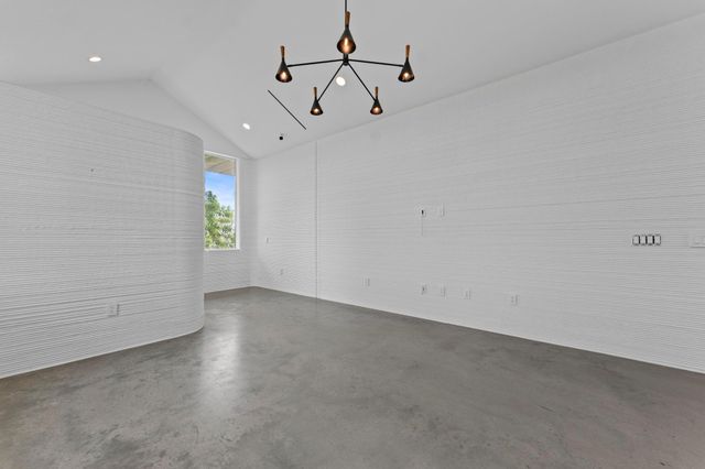121 Rough Creek RD, Georgetown, TX 78628