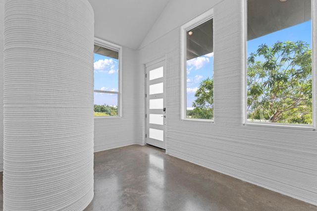 121 Rough Creek RD, Georgetown, TX 78628