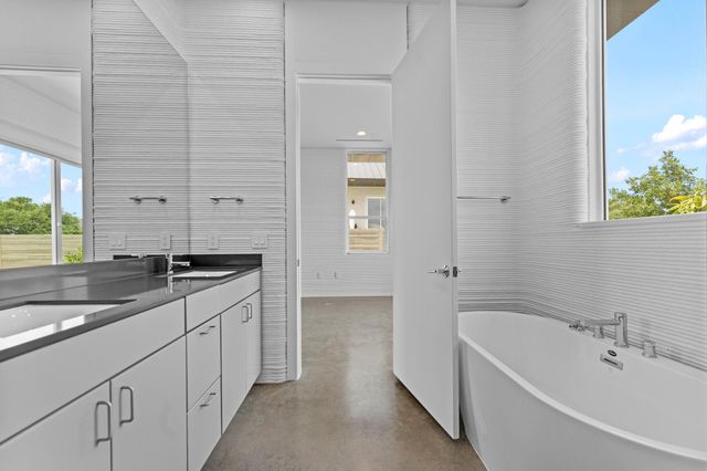 121 Rough Creek RD, Georgetown, TX 78628