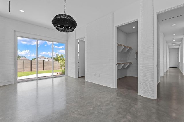 121 Rough Creek RD, Georgetown, TX 78628