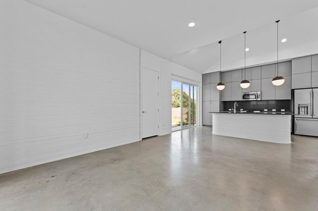 121 Rough Creek RD, Georgetown, TX 78628