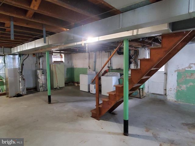 819 NW LONGSTRETH AVE, Jenkintown, PA 19046