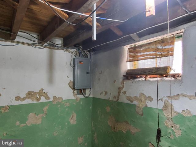 819 NW LONGSTRETH AVE, Jenkintown, PA 19046