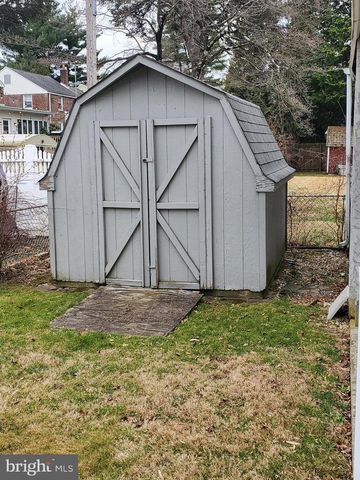 819 NW LONGSTRETH AVE, Jenkintown, PA 19046