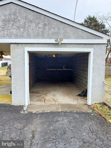 819 NW LONGSTRETH AVE, Jenkintown, PA 19046