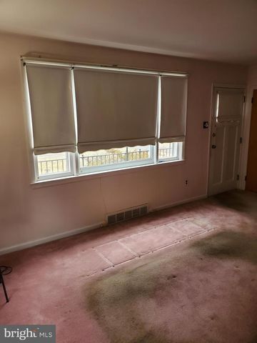 819 NW LONGSTRETH AVE, Jenkintown, PA 19046