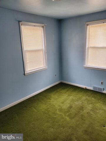 819 NW LONGSTRETH AVE, Jenkintown, PA 19046