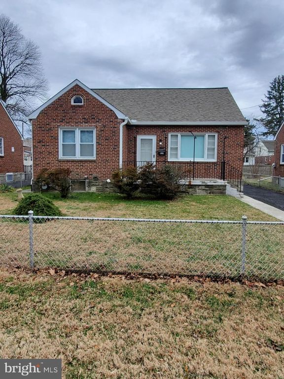 819 NW LONGSTRETH AVE, Jenkintown, PA 19046