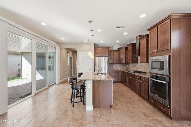 14001 E Voss Street, Vail, AZ 85641