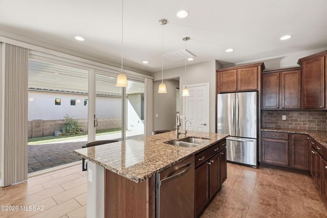 14001 E Voss Street, Vail, AZ 85641